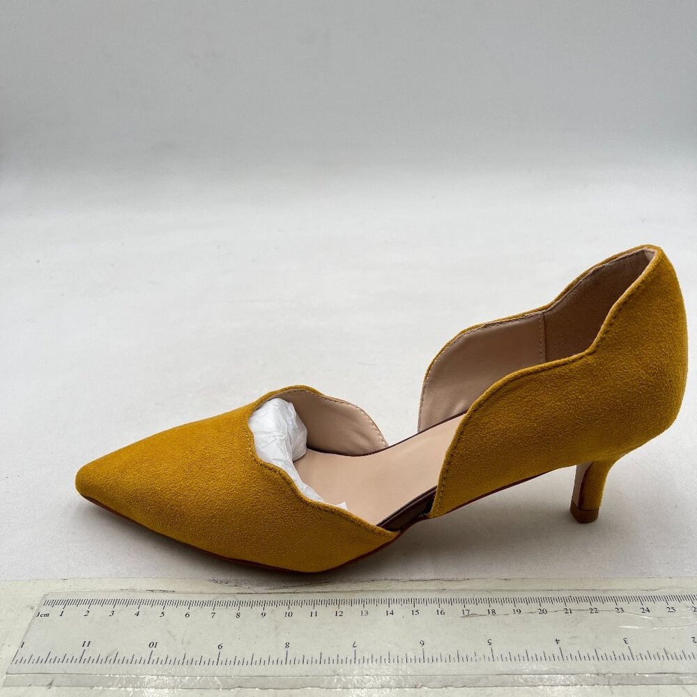 YDN Yellow Scalloped Pointed-Toe Kitten Heel D'Orsay Pumps - Picture 2 of 8